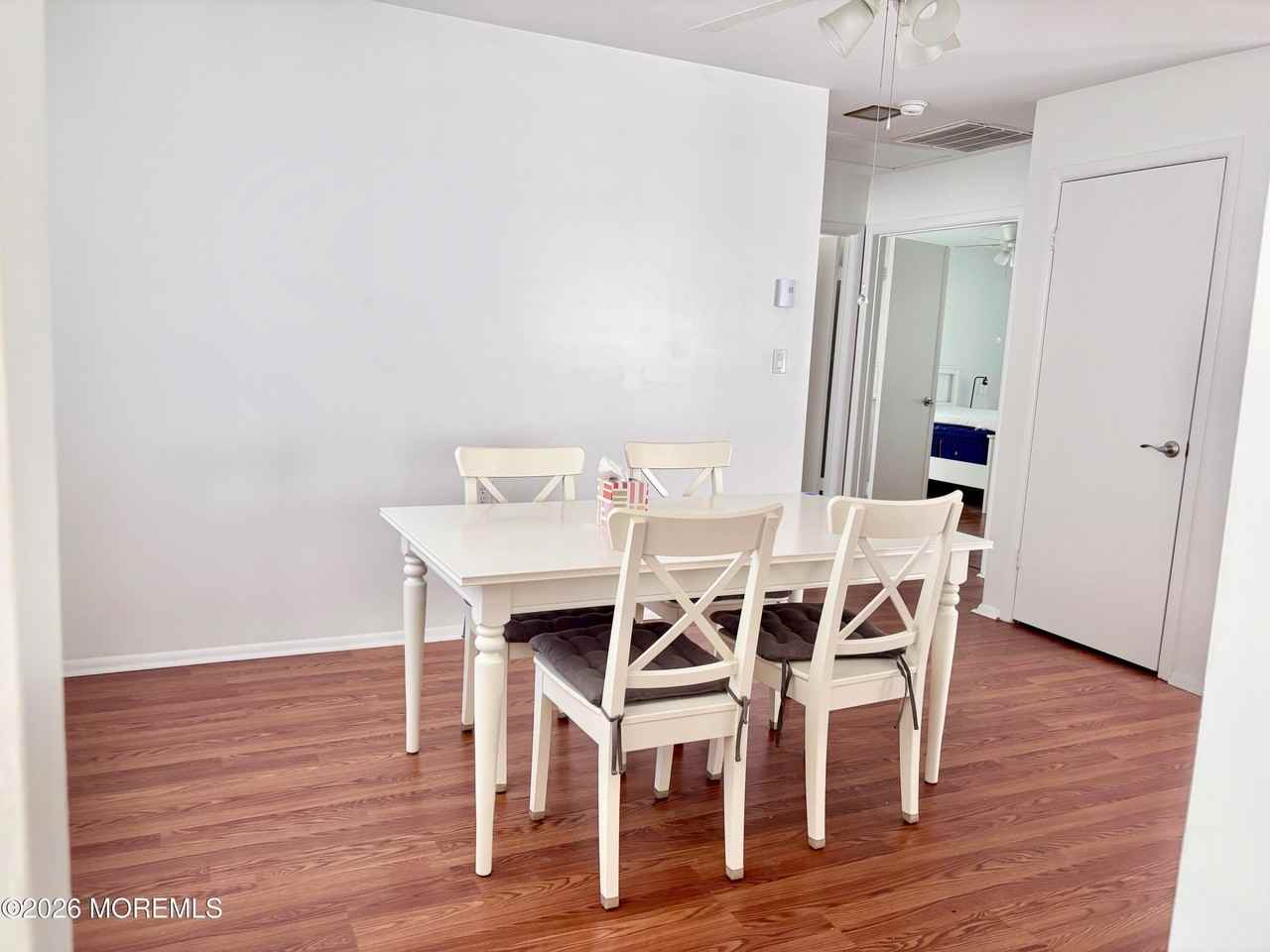 945B Liverpool Cir - Photo 3 of 13