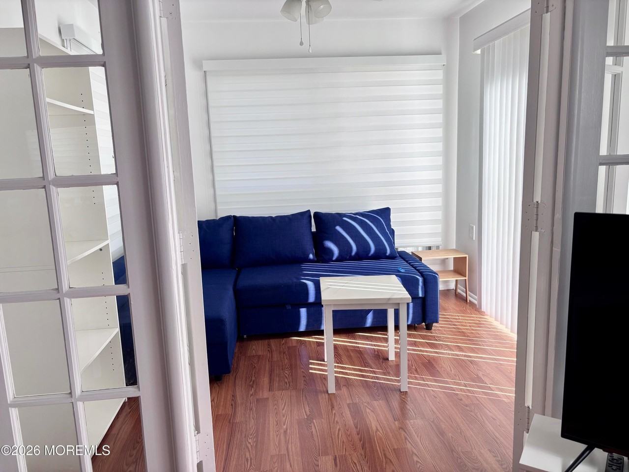 945B Liverpool Cir - Photo 6 of 13