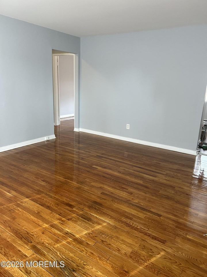 258 Bath Ave #8 - Photo 2 of 4