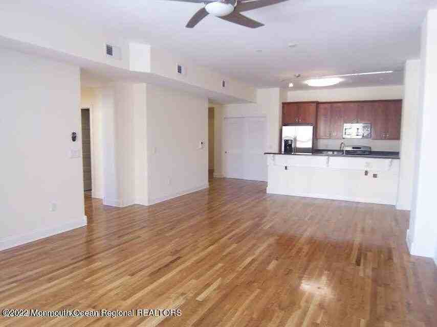601 Mattison Ave #3D - Photo 6 of 9