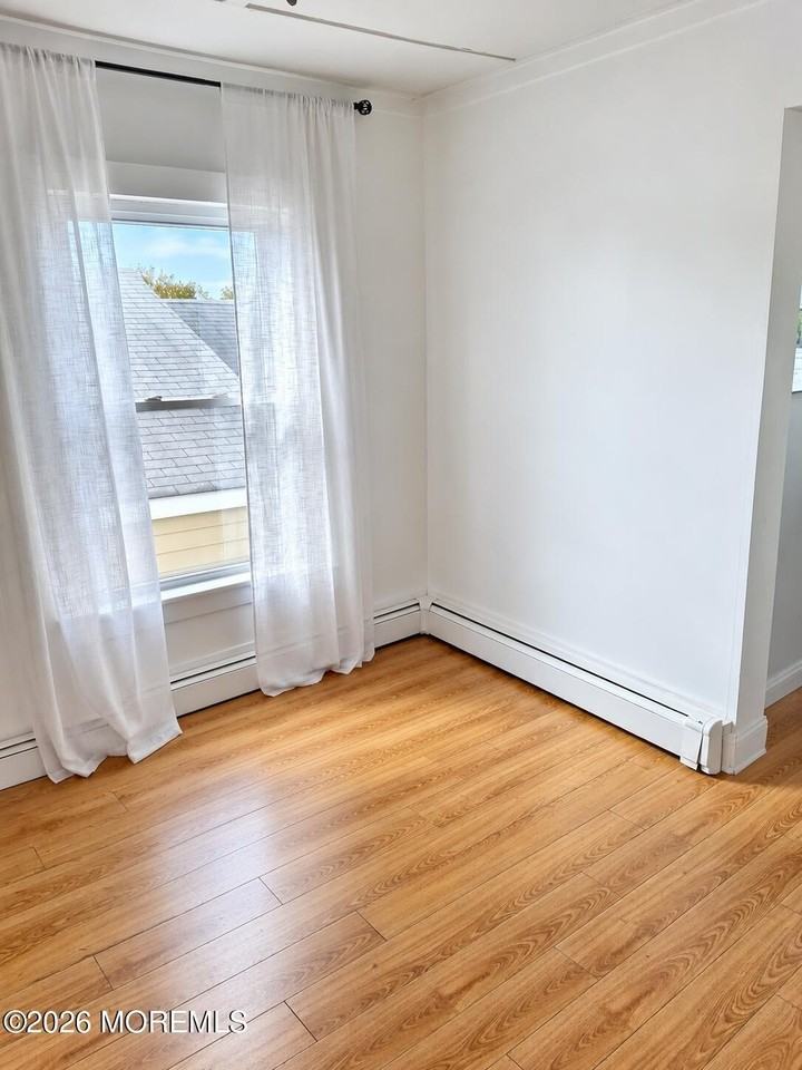 520 Main Ave - Photo 6 of 15
