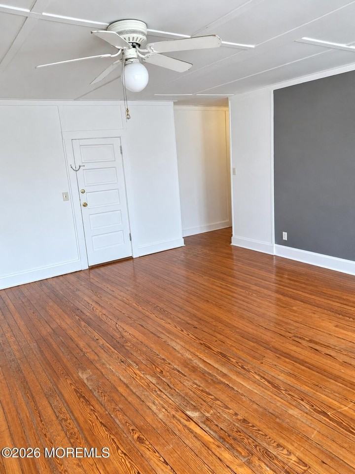 520 Main Ave - Photo 7 of 15