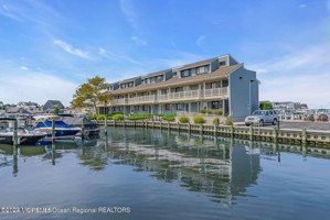 featured image of 1919 Bay Blvd #C11