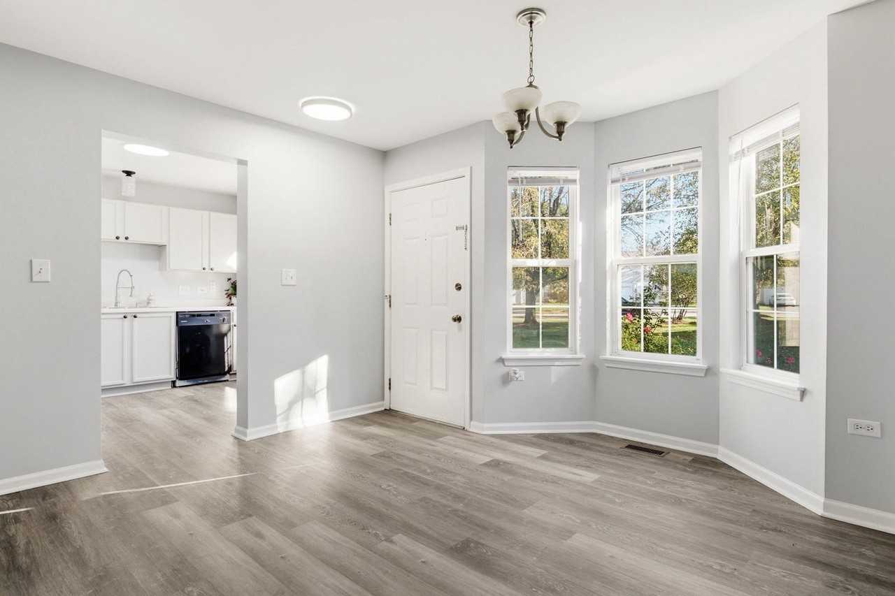 2920 Bartlett Ct #102 - Photo 3 of 26