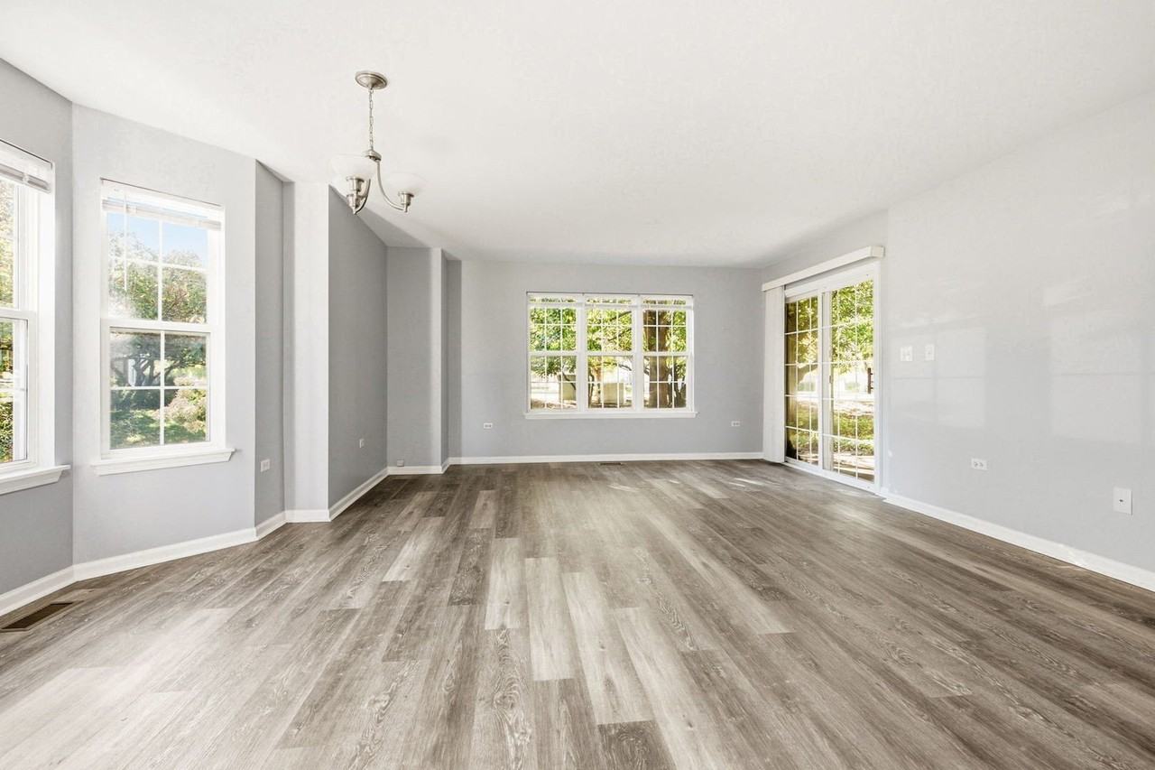 2920 Bartlett Ct #102 - Photo 5 of 26