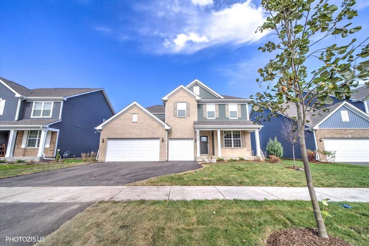 2531 Mallet Ct - Photo 5 of 50