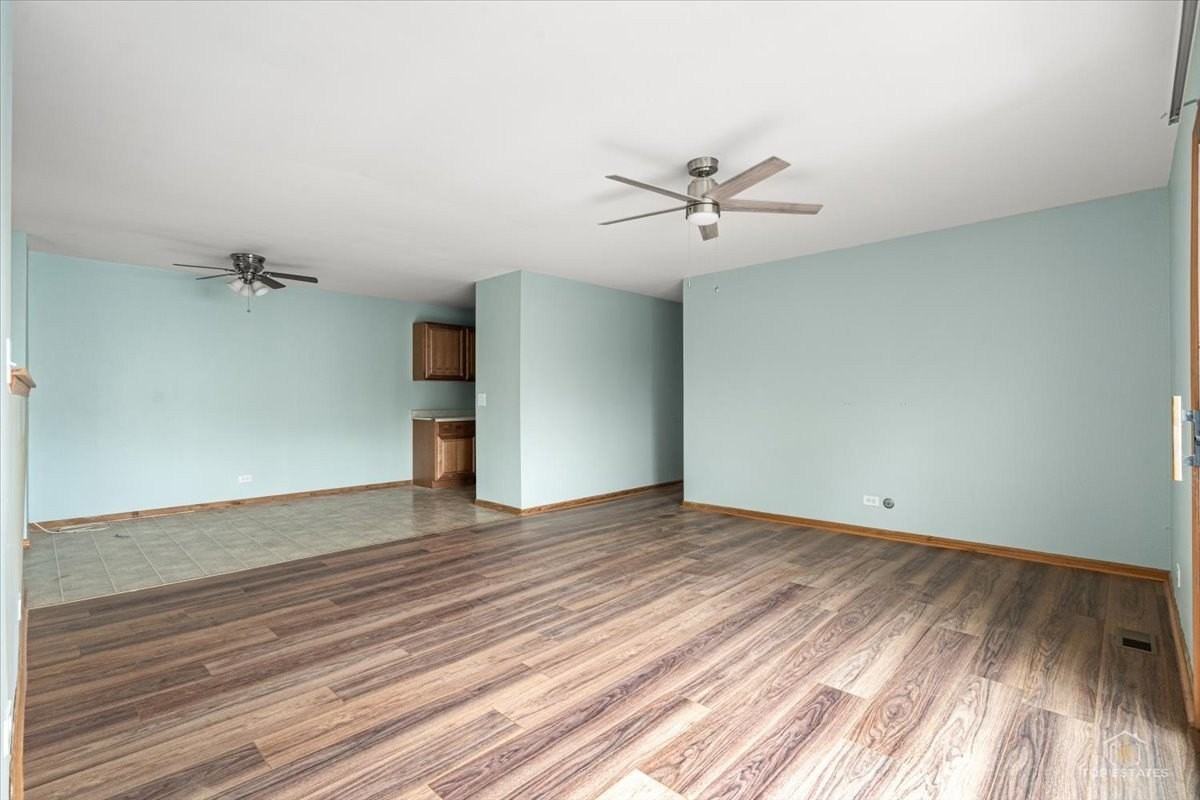 20203 S Fairwood Ct #D - Photo 7 of 29