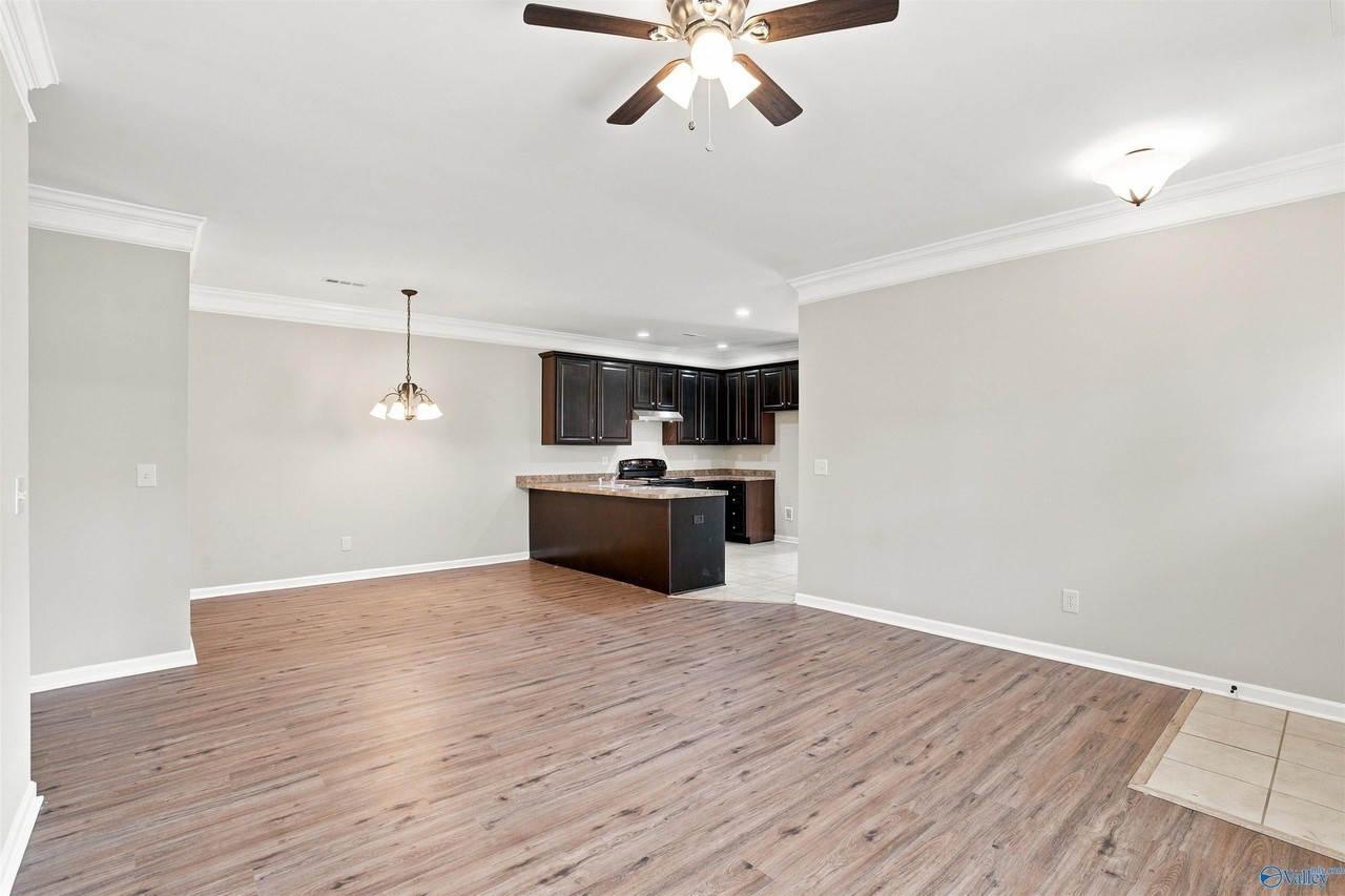 134 Chimes Way Sw - Photo 4 of 19
