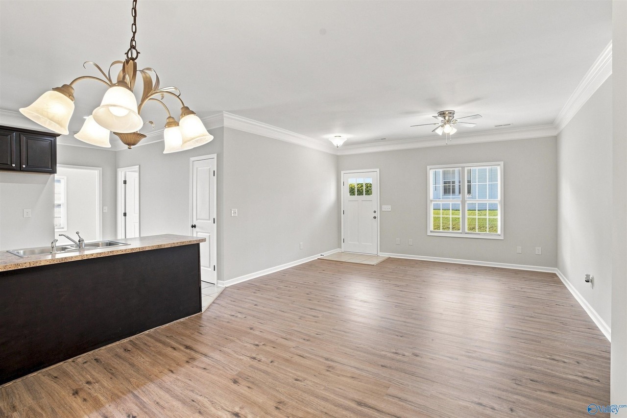 134 Chimes Way Sw - Photo 5 of 19