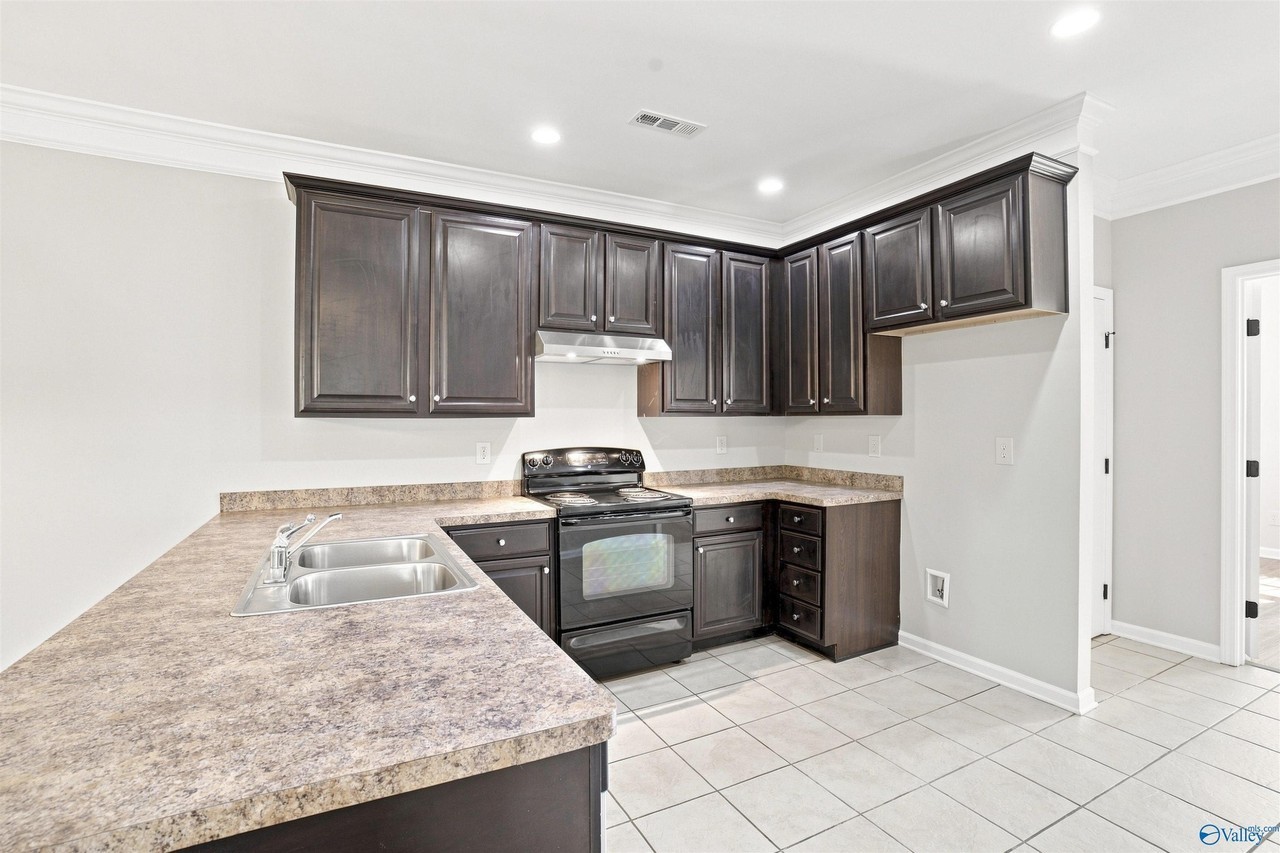134 Chimes Way Sw - Photo 6 of 19