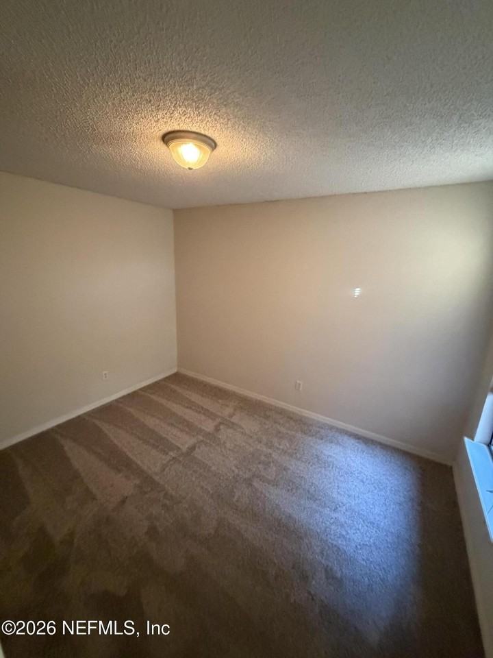 4676 Playschool Dr - Photo 6 of 10