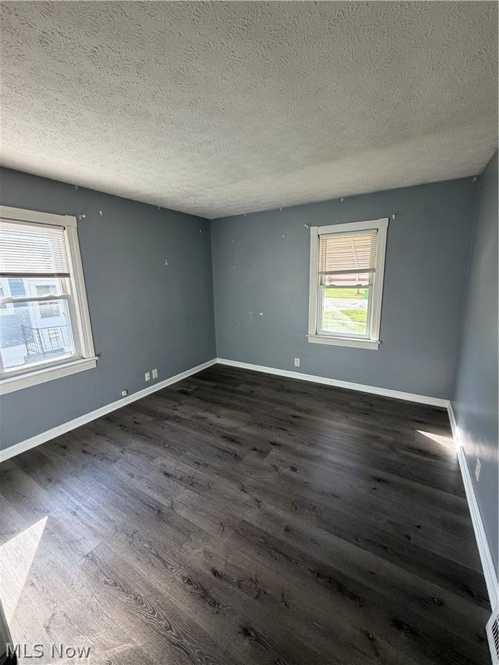 311 Fowles Rd - Photo 7 of 13