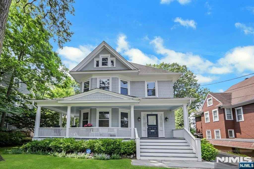 78 Franklin St - Photo 3 of 42