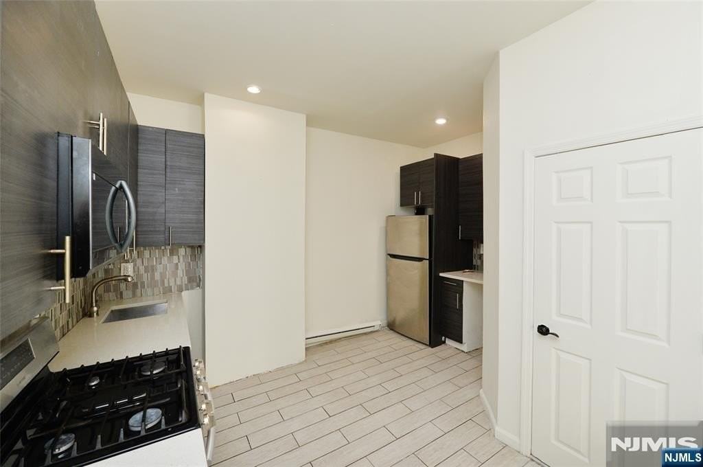 6245 Kennedy Blvd #REAR - Photo 7 of 16