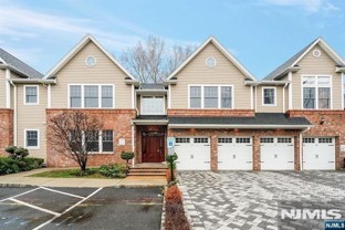 12 Hemlock Ln - Photo 1 of 1