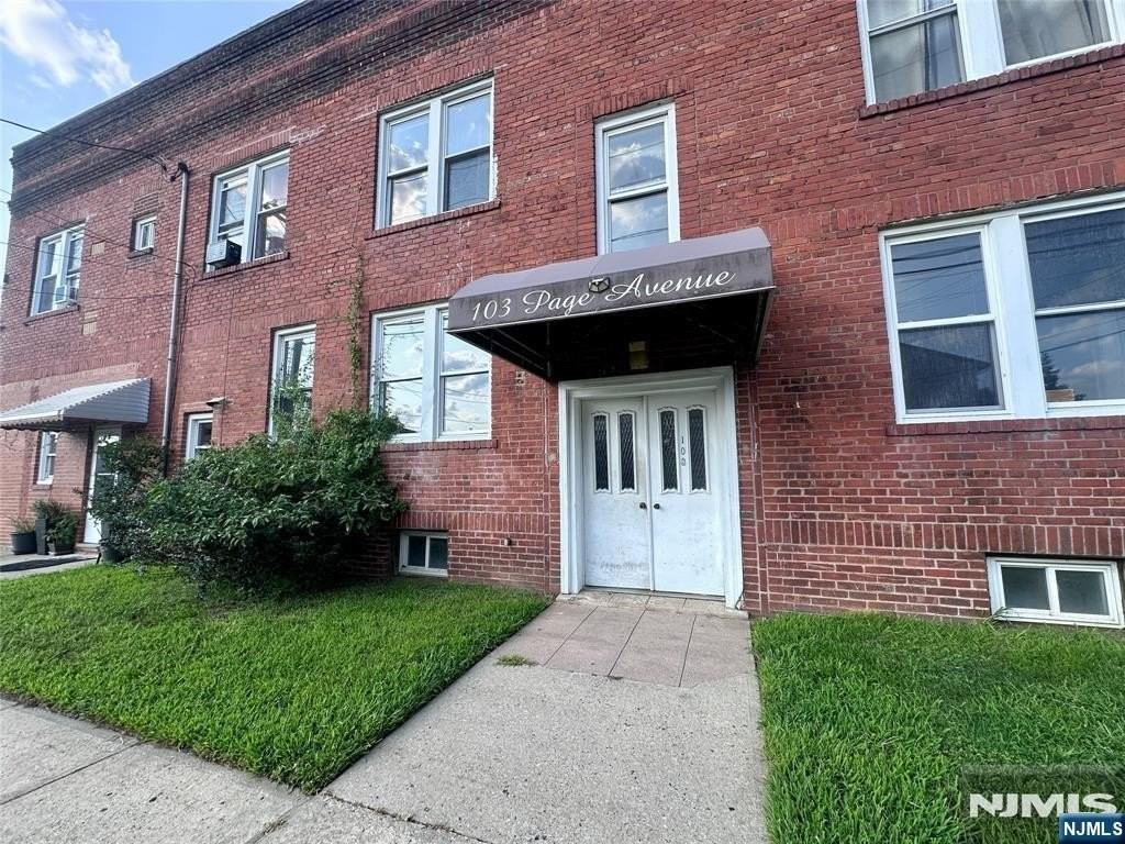 101105 Page Ave