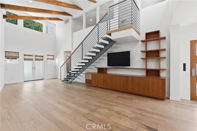 322 Ardmore Ave - Photo 2 of 8