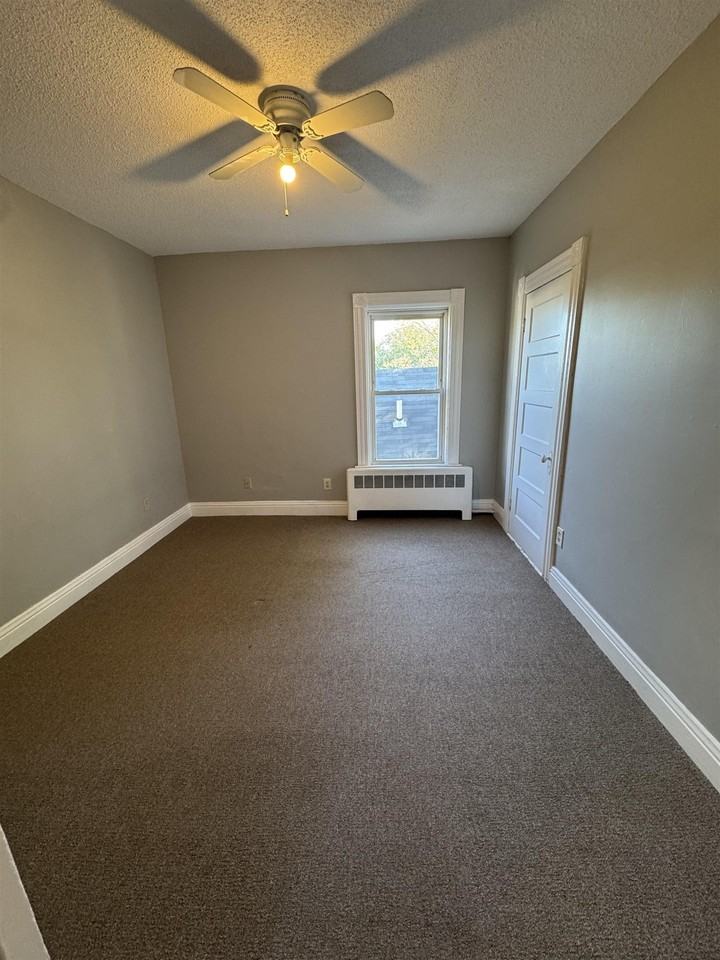 34 Cheney Pl #3F - Photo 6 of 8
