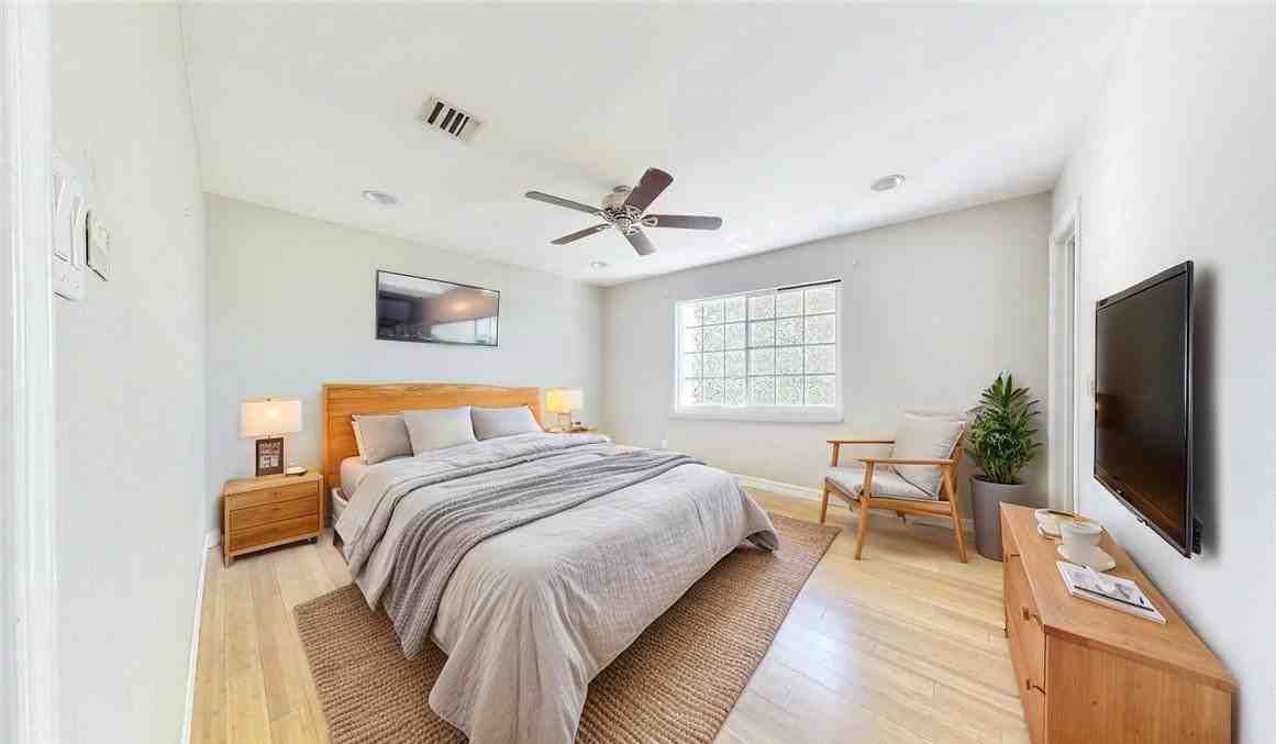 547 Pepper St - Photo 6 of 8