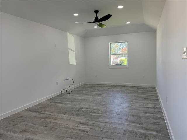 128 5th St - Photo 5 of 18