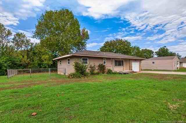 1853 S Keeler Ave - Photo 2 of 23