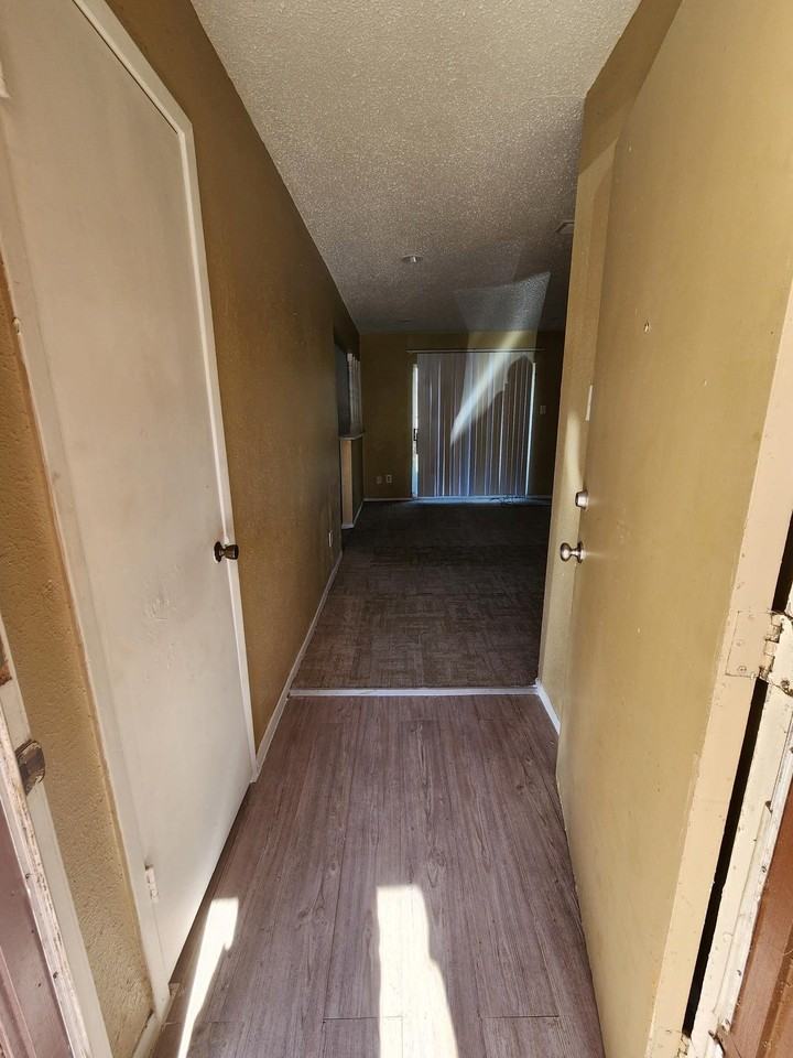 6414 Cinnamon Oaks Dr - Photo 2 of 8