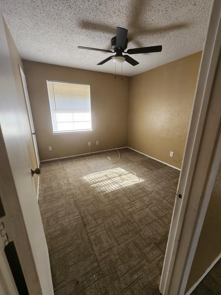 6414 Cinnamon Oaks Dr - Photo 6 of 8
