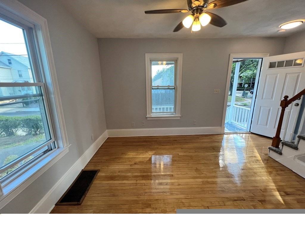 46 Sammett St - Photo 5 of 8