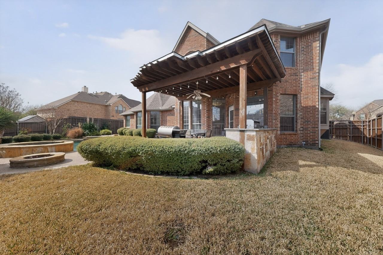 1509 Stone Dr - Photo 4 of 24