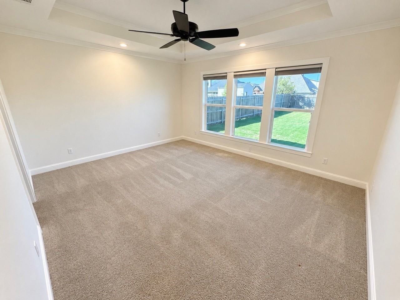 609 Meridian Way - Photo 4 of 13