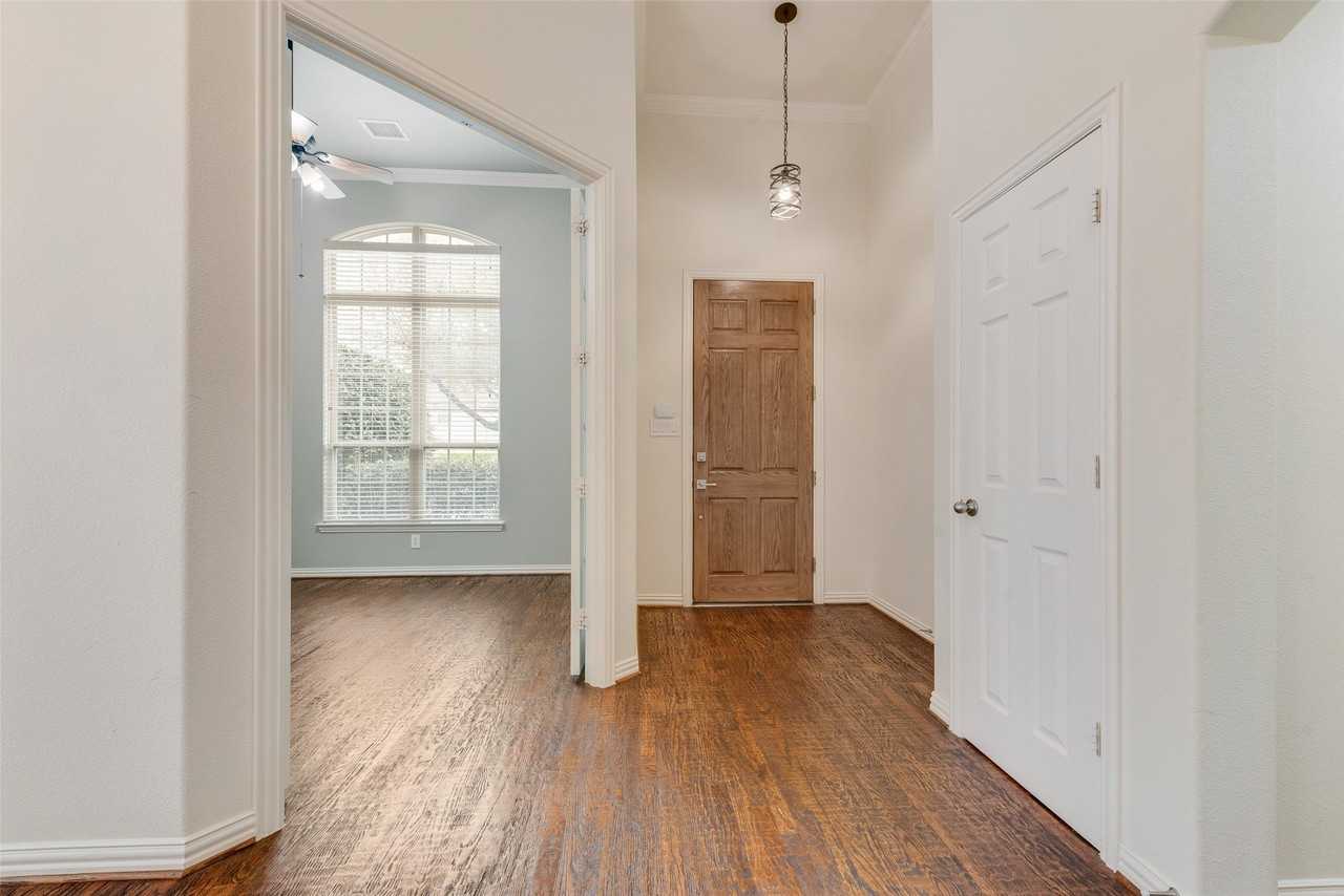 7816 Royal Gorge Ln - Photo 7 of 21