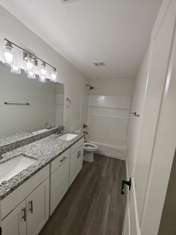 1321 Franklin Ave - Photo 7 of 14
