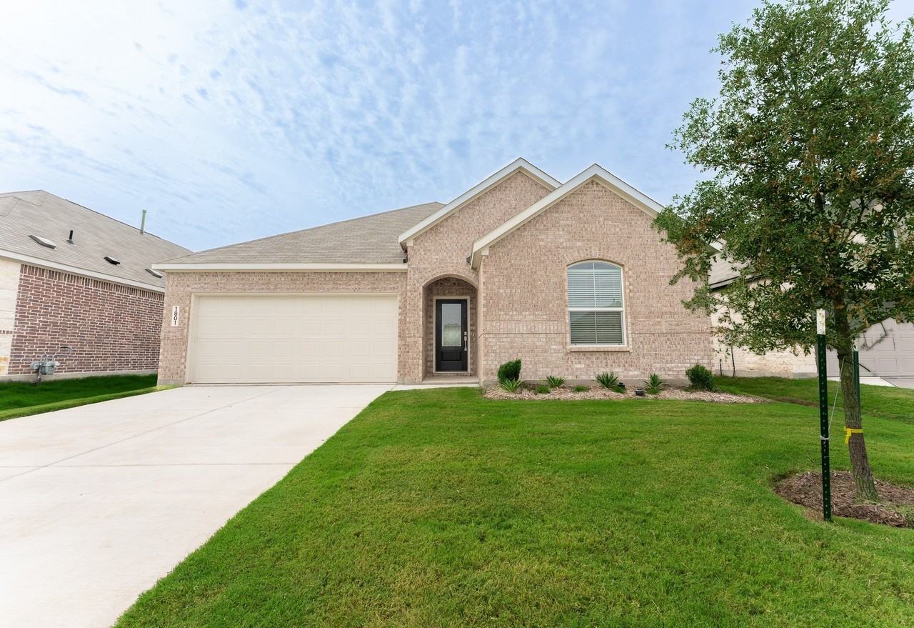 1801 Alpine Larch Ln - Photo 2 of 21