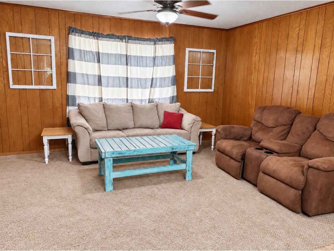317 N Kuykendall - Photo 2 of 7