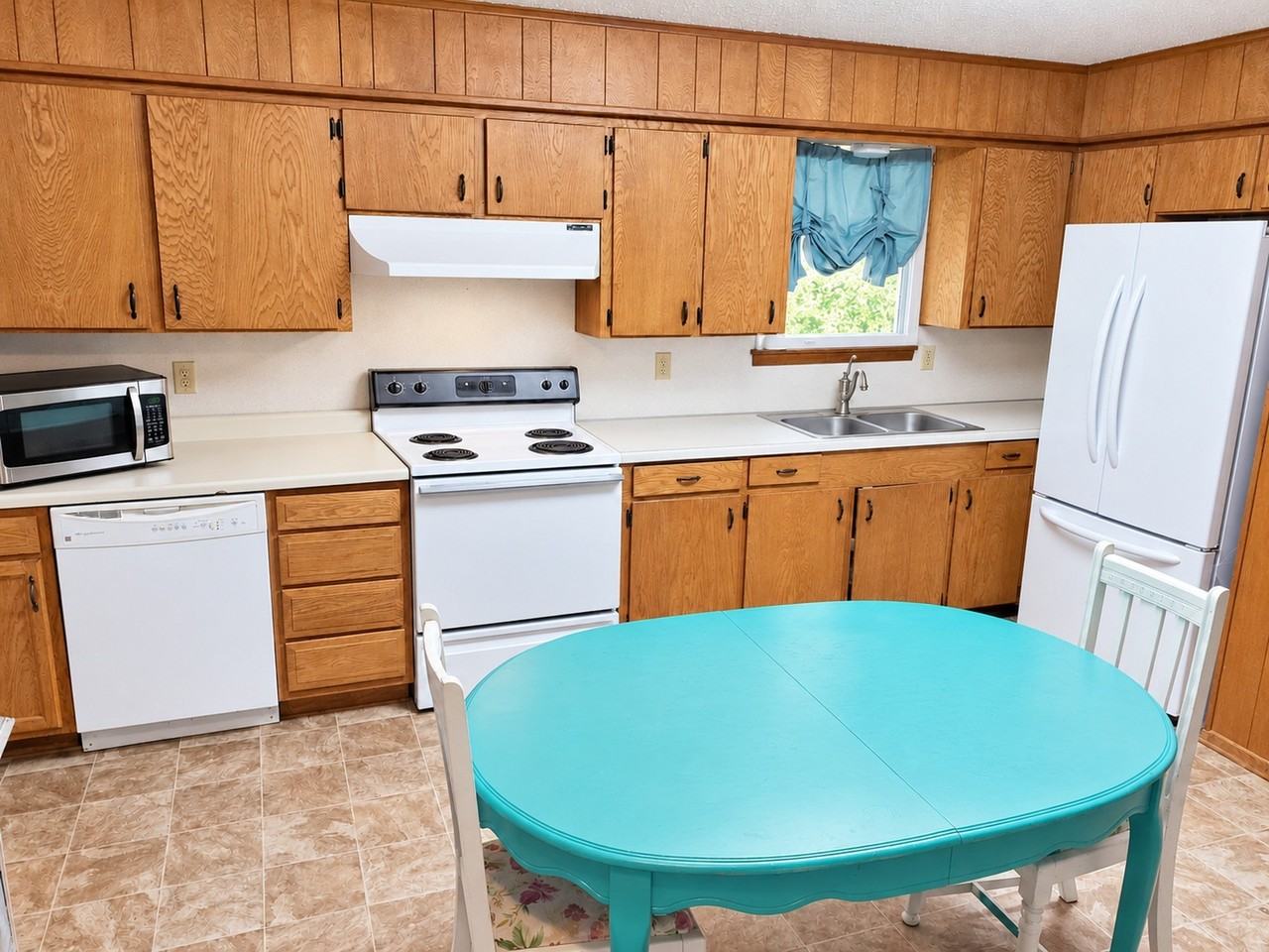 317 N Kuykendall - Photo 3 of 7