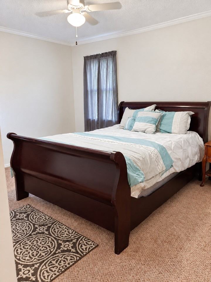 317 N Kuykendall - Photo 4 of 7