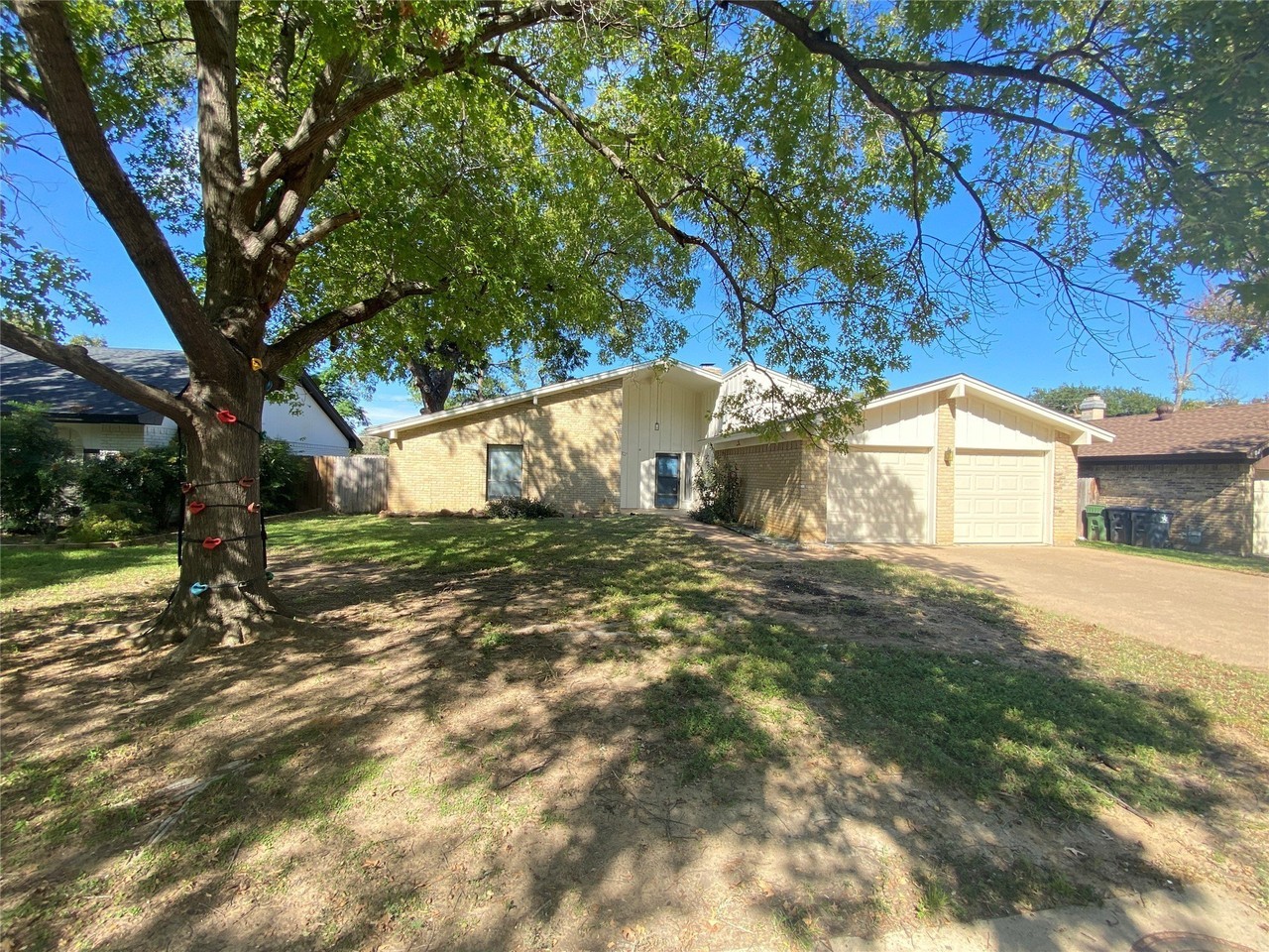 3611 Shady Park Dr - Photo 3 of 26