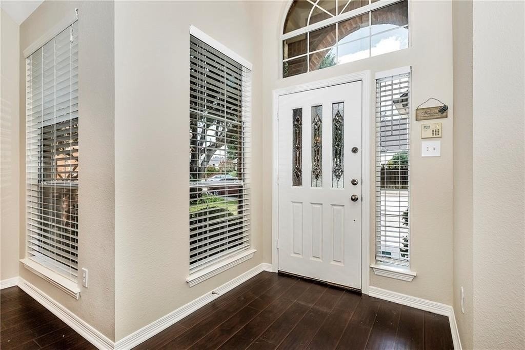 4005 Bramley Way - Photo 5 of 36