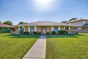 featured image of 2617 Pinehurst Dr