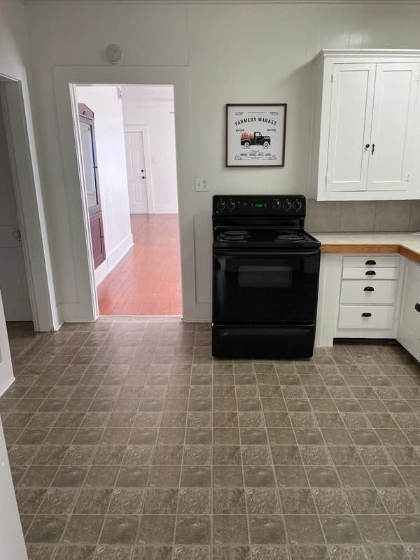313 E College St - Photo 5 of 10