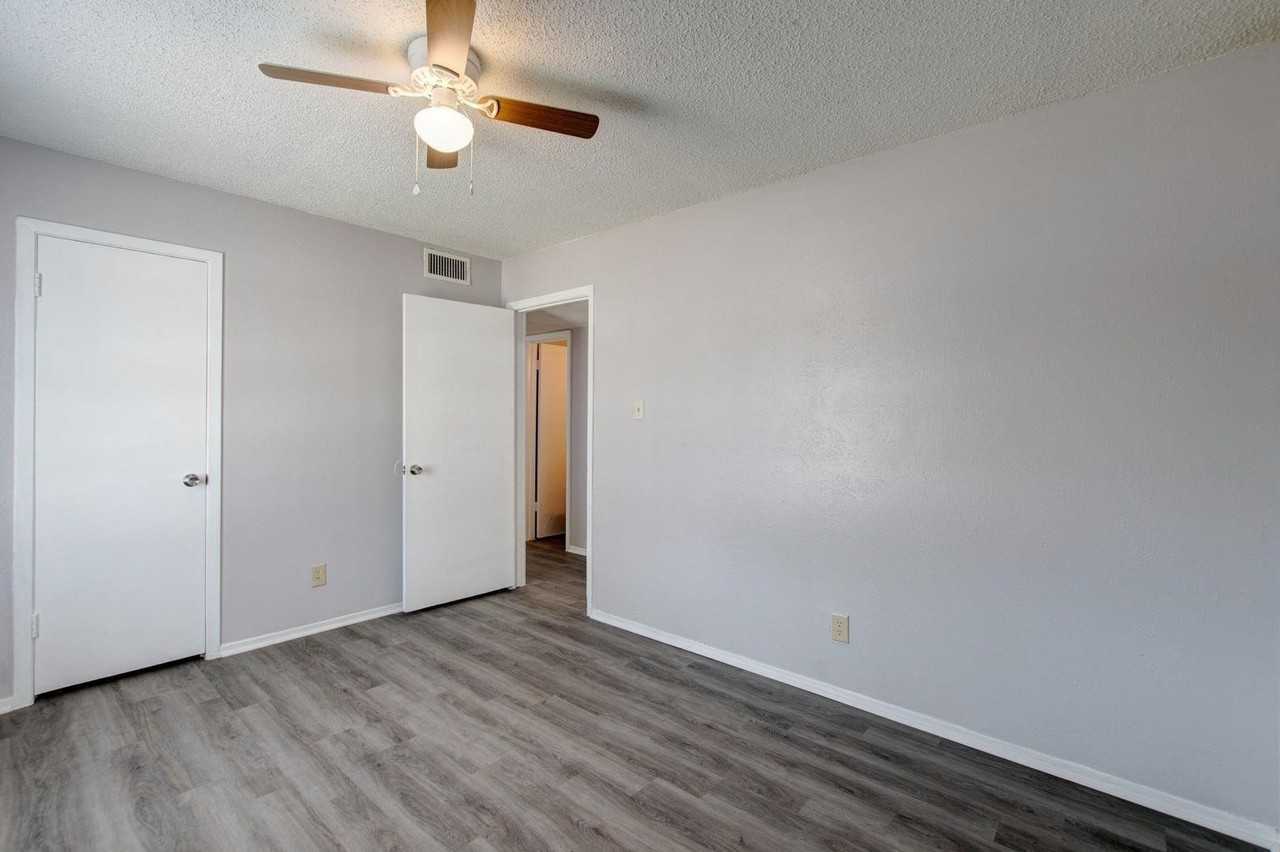 2410 N Willis St #164 - Photo 5 of 7