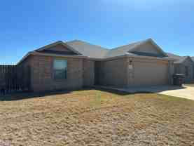 1649 Sweetwater Ln - Photo 1 of 1