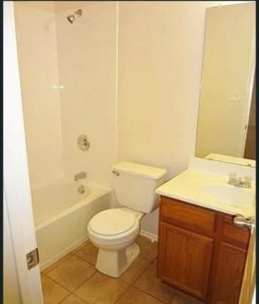 2108 Royal Acres Trl - Photo 5 of 9