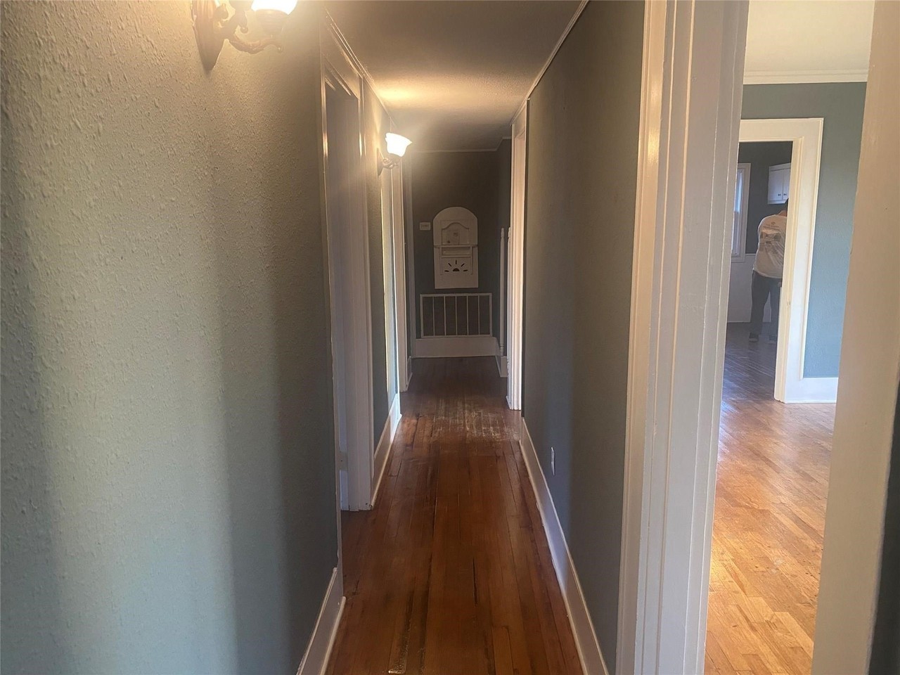 602 E Wise St - Photo 6 of 17
