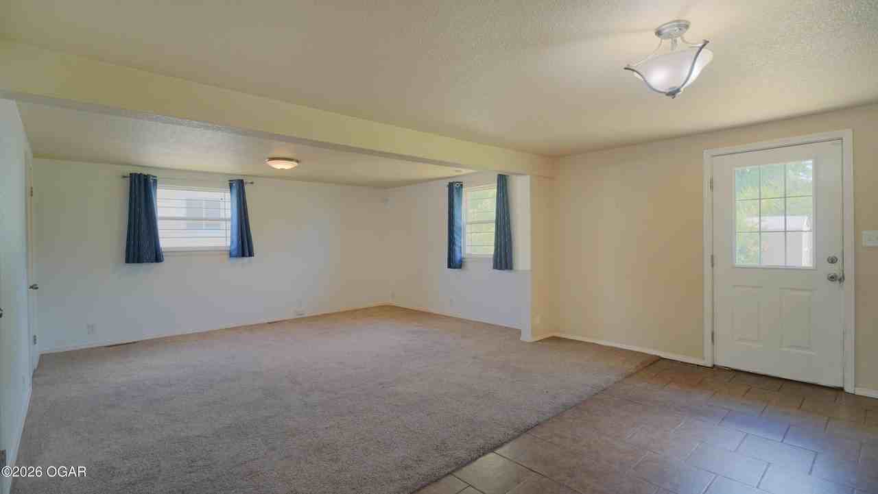 2531 Alabama Ave - Photo 2 of 17