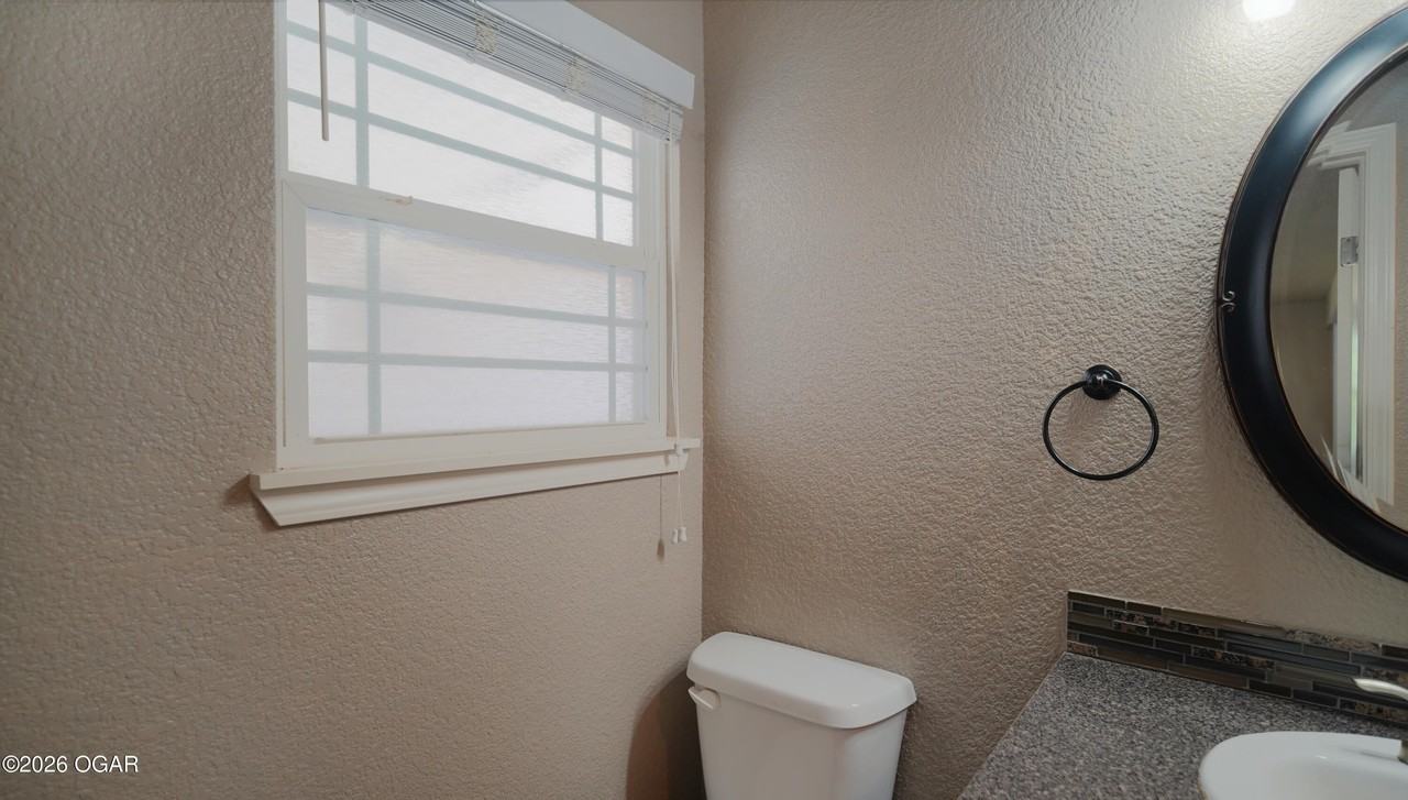 2531 Alabama Ave - Photo 6 of 17