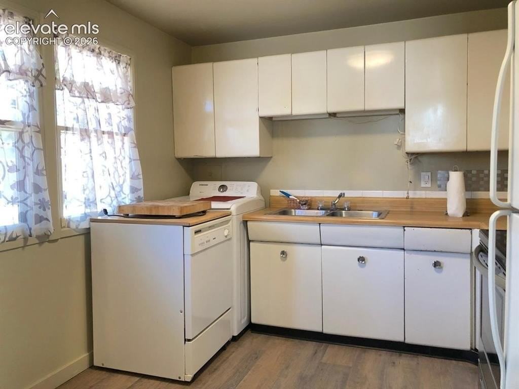 2537 Meadowlark Ln - Photo 4 of 13