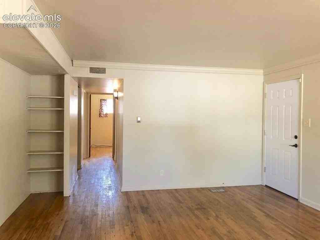 2537 Meadowlark Ln - Photo 5 of 13