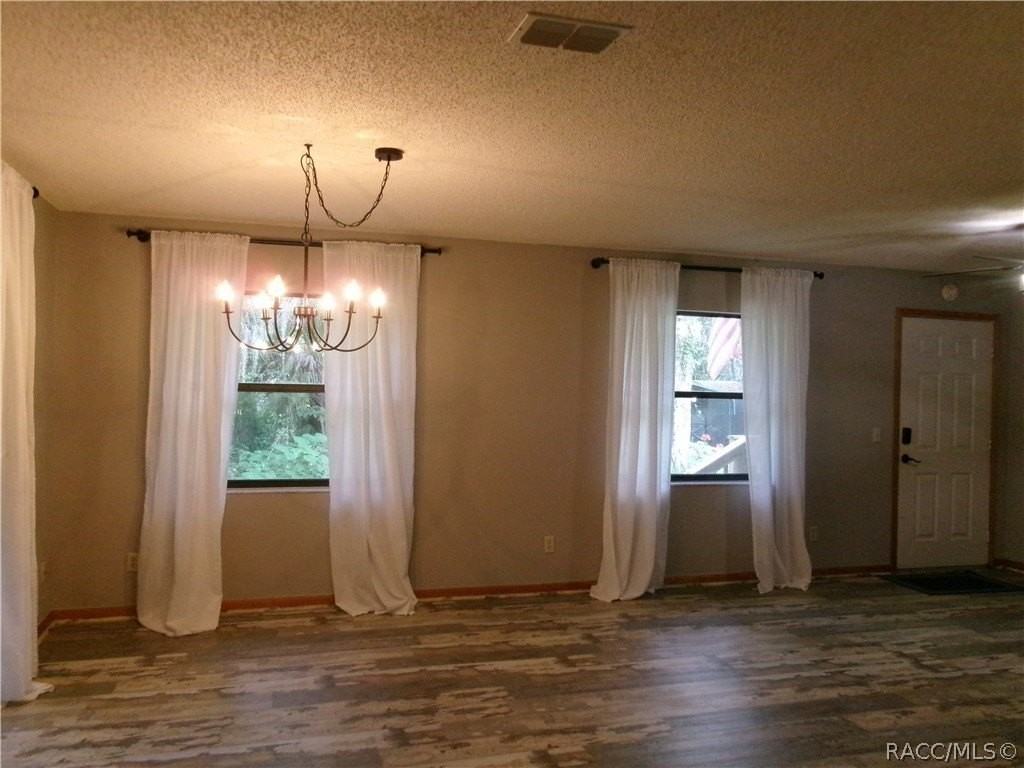 628 S Crabtree Pt - Photo 3 of 43