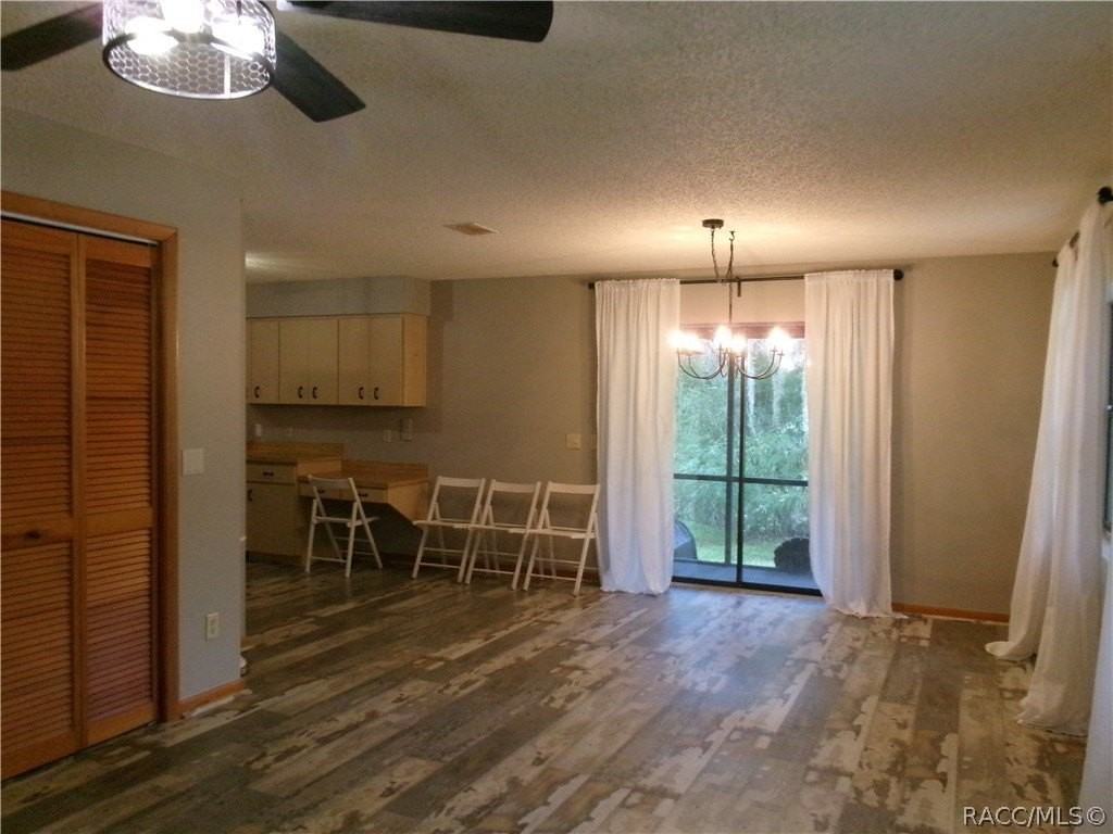 628 S Crabtree Pt - Photo 5 of 43
